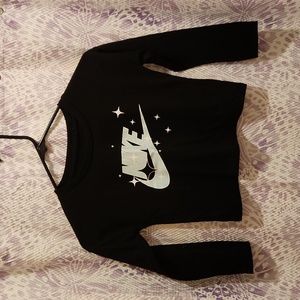 Girls, Nike shirt.